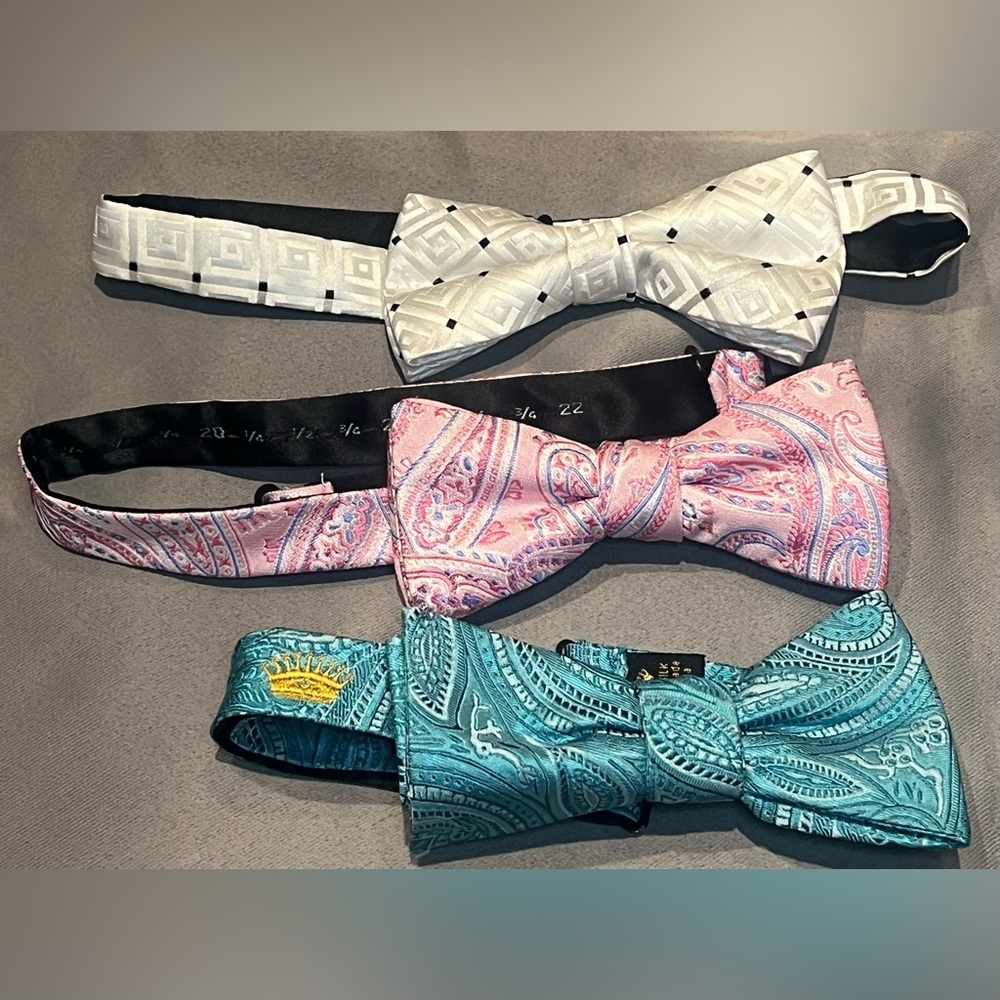 Elegant Paisley and Geometric Bow Tie Set